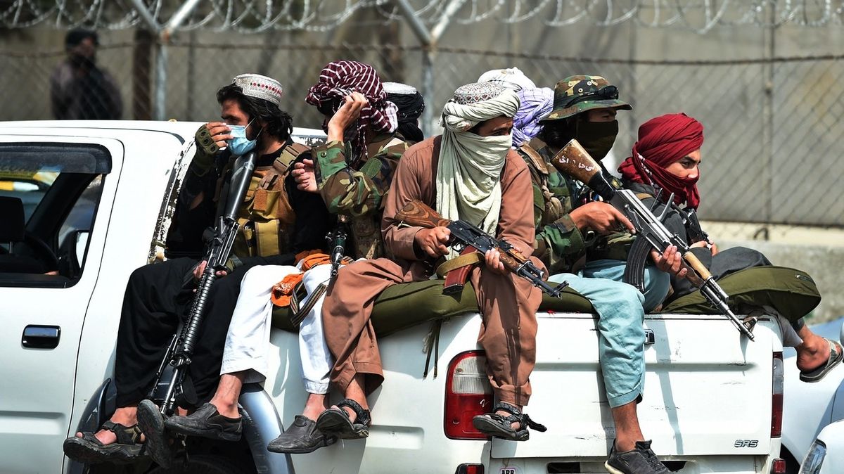 Jestli nás najdou, zabijí nás. Sestry se skrývají před Tálibánem a jejich naděje pohasíná